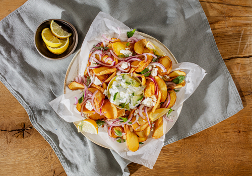 Rustic Chips s fetou a tzatziki