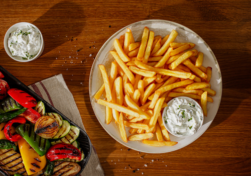 Grilovaná zelenina s tzatziki a hranolkami McCain 1.2.3 Original